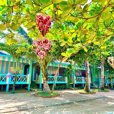 Simone Rabbit Island Hotel แกบ ภายนอก รูปภาพ